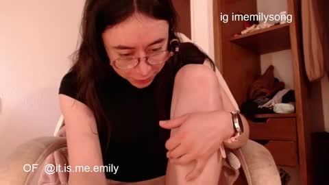 Snapshot of emily_pearl_ chatting on 02-18-26, 10:28 emily_pearl_ online show from 02-18-26, 10:28