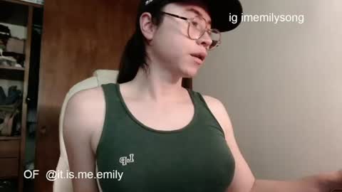 Snapshot of emily_pearl_ chatting on 06-12-26, 09:46 emily_pearl_ online show from 06-12-26, 09:46