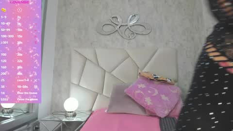 emily_rivas_ online show from 04-08-26, 03:39