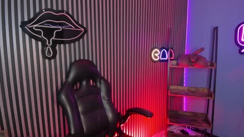 Emily  online show from 03-08-25, 02:45