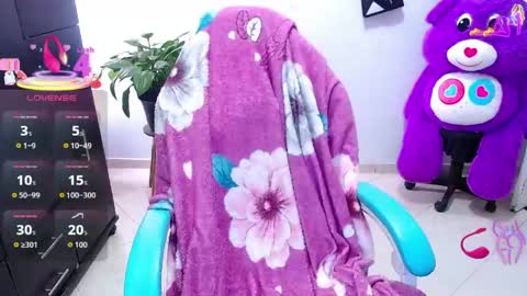       online show from 04-20-26, 12:30