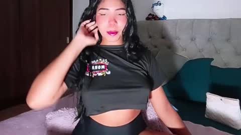 emily_rosse9 online show from 10-01-25, 11:44