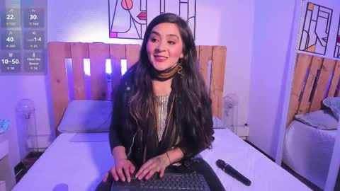 Emilly online show from 05-04-26, 08:16