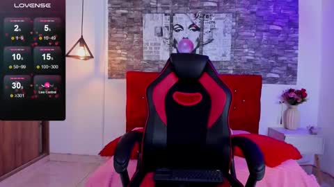 Snapshot of emily_sc chatting on 02-21-25, 01:44 emily_sc online show from 02-21-25, 01:44