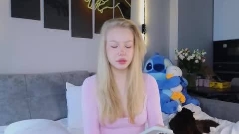 emily shepard online show from 02-16-26, 05:14