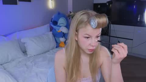 emily shepard online show from 04-10-26, 02:39