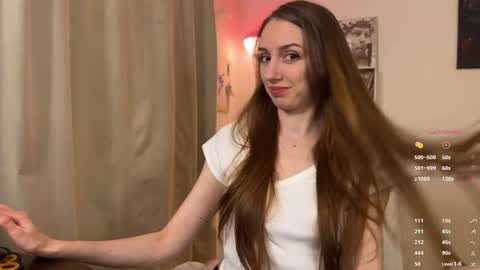 Snapshot of emily_w0w_ chatting on 04-26-26, 04:26 Lia online show from 04-26-26, 04:26