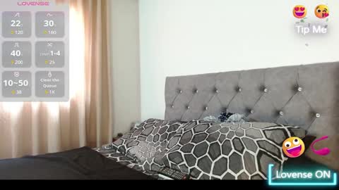 Snapshot of emily_white00 chatting on 03-08-25, 03:35 emily online show from 03-08-25, 03:35