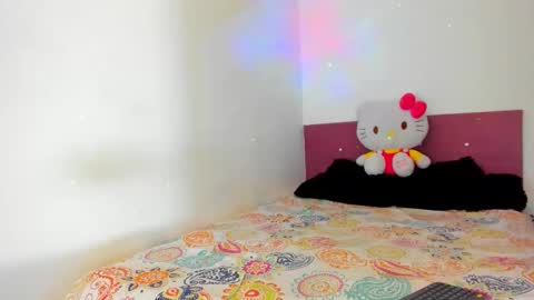 Snapshot of emily_white11 chatting on 01-06-26, 08:56 Emily online show from 01-06-26, 08:56