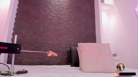 emilyallen_1 online show from 11-14-25, 04:55