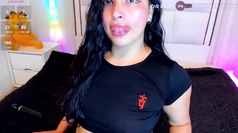 Snapshot of emilybta chatting on 12-03-25, 08:18 EMILY online show from 12-03-25, 08:18