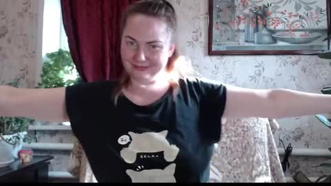 EmilyDoth online show from 05-03-26, 10:54