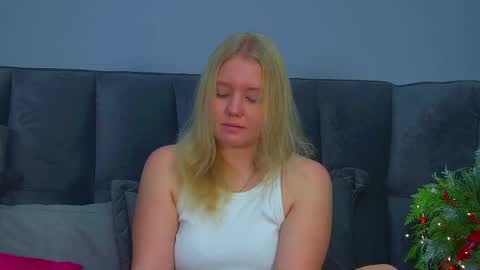 Emily online show from 12-05-25, 06:33