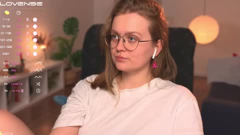 Emily  online show from 02-09-25, 03:23