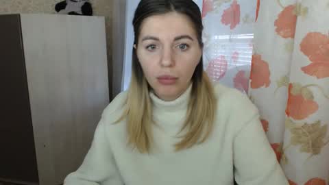 Snapshot of emilyfork chatting on 12-13-24, 11:13 emilyfork online show from 12-13-24, 11:13