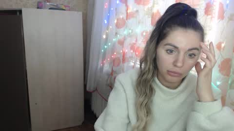 Snapshot of emilyfork chatting on 02-10-25, 02:05 emilyfork online show from 02-10-25, 02:05