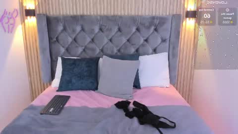 emilygracce online show from 07-01-26, 12:18