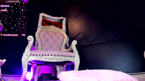 Emily online show from 01-05-25, 04:48