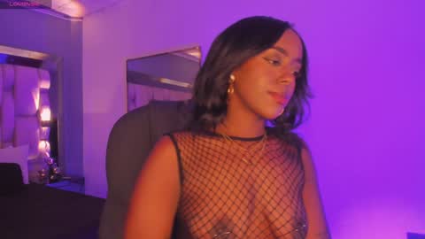 Snapshot of emilyhaan_ chatting on 01-19-25, 07:58 Emily online show from 01-19-25, 07:58