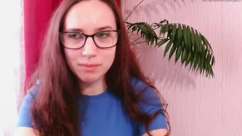Snapshot of emilyhotflirt chatting on 05-07-26, 04:12 Emily online show from 05-07-26, 04:12