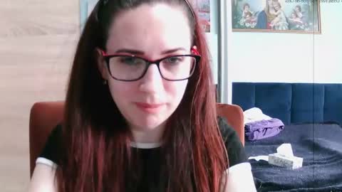 Snapshot of emilyhotflirt chatting on 05-11-26, 09:04 Emily online show from 05-11-26, 09:04