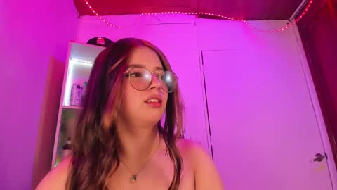 VALEEEN online show from 01-05-25, 04:06