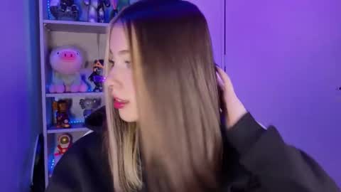 VALEEEN online show from 10-14-25, 05:14