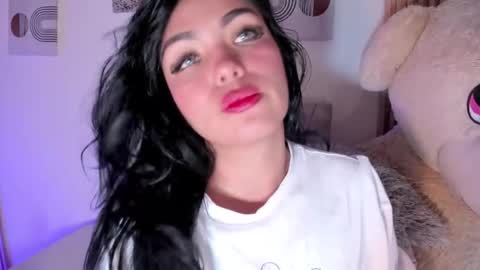 Snapshot of emilylittle_ chatting on 12-05-25, 12:41 EMILY online show from 12-05-25, 12:41