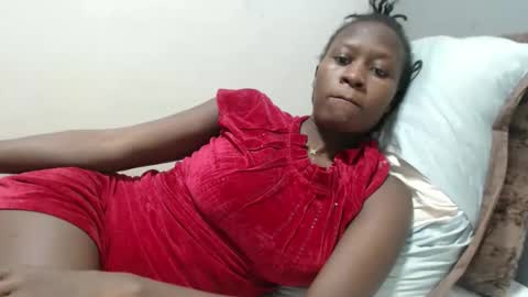 Emilly online show from 05-05-26, 07:44