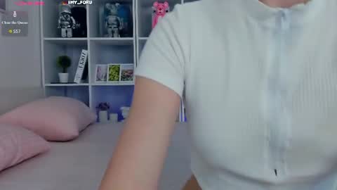 Snapshot of emilyrighter chatting on 08-02-26, 05:11 Hey i am Emily am - pm online show from 08-02-26, 05:11