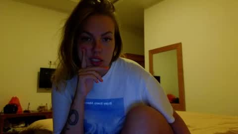 Snapshot of emilyrobbie chatting on 06-07-26, 01:37 Emily Robbie online show from 06-07-26, 01:37