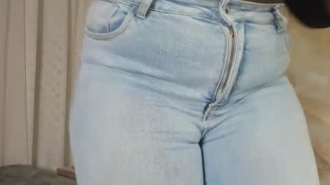 emilyrojas online show from 01-13-26, 12:10