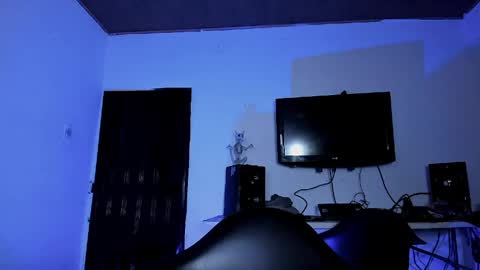  Emily Support me to have 100 likes plx online show from 04-17-26, 12:57