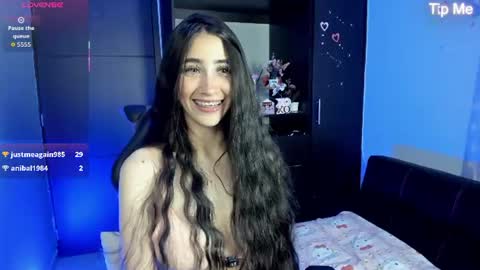 Snapshot of emilytafur chatting on 07-18-26, 12:48 Emy online show from 07-18-26, 12:48
