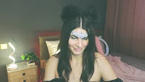 Emily online show from 01-25-25, 04:34