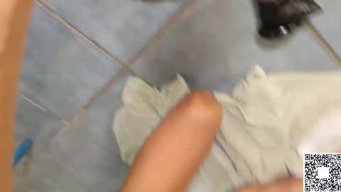 Snapshot of emilyweed chatting on 02-19-25, 02:34 Emily ---- online show from 02-19-25, 02:34