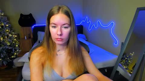 Emily online show from 12-16-25, 08:52