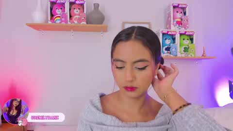 Emily Bank online show from 09-19-25, 07:36