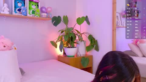 Emily Bank online show from 12-17-25, 08:04