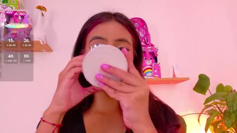 Snapshot of emilyy_bank chatting on 02-20-26, 08:09 Emily Bank online show from 02-20-26, 08:09