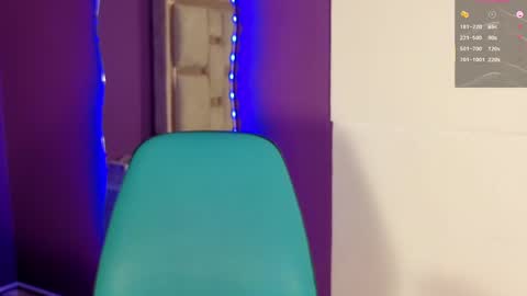 emilyy_cooperr online show from 05-22-26, 04:23