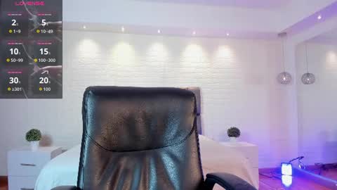 Snapshot of emilyy_lopez chatting on 07-31-26, 02:05 Emilyy lopez online show from 07-31-26, 02:05