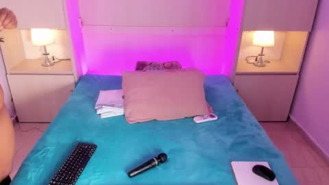 Emily online show from 03-28-26, 04:01