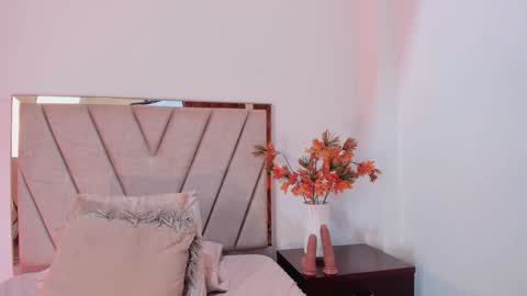 Snapshot of emilyywatson chatting on 01-30-25, 02:36 Emilyy Watson online show from 01-30-25, 02:36