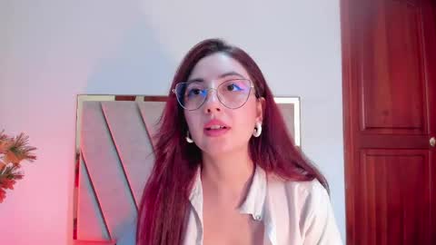 Snapshot of emilyywatson chatting on 02-22-25, 03:14 Emilyy Watson online show from 02-22-25, 03:14