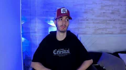 emir_ozan online show from 12-21-25, 11:17