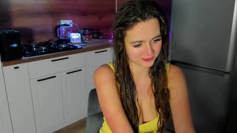Snapshot of emma77_ chatting on 01-18-26, 10:02 Emma online show from 01-18-26, 10:02
