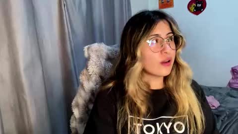 Emma Is here online show from 11-14-25, 01:15