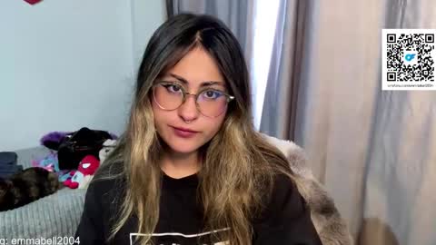Snapshot of emma__bell_ chatting on 02-17-26, 04:02 Emma Is here online show from 02-17-26, 04:02