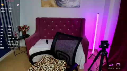 Snapshot of emma__rosss chatting on 06-26-26, 02:05 emma__rosss online show from 06-26-26, 02:05